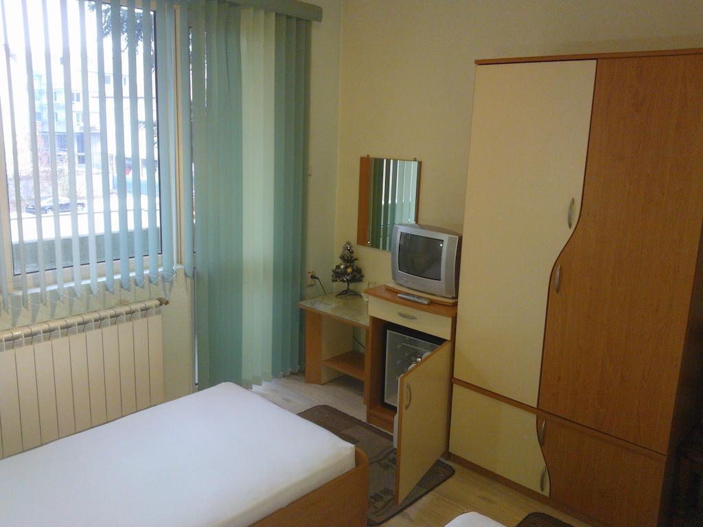 Hotel Tsarevets Asenovgrad Room photo